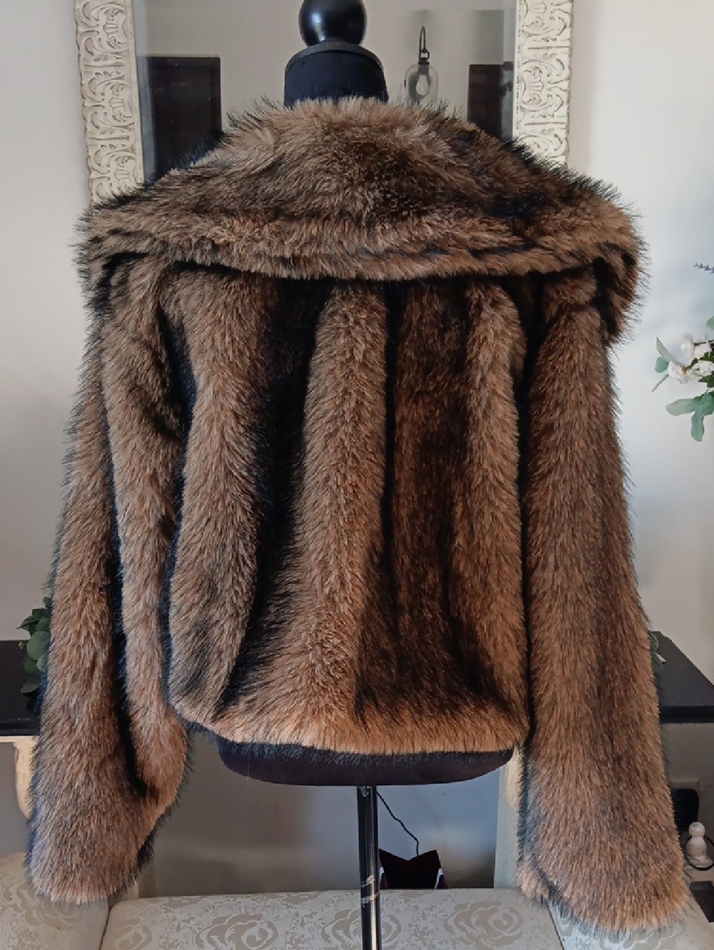 Elegant Brown Teddy Jacket for Women - Picture 5 of 7